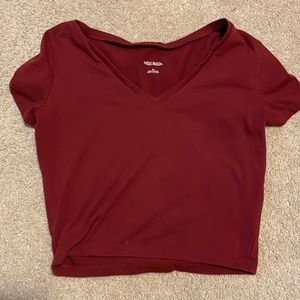 Burgundy tee cropped